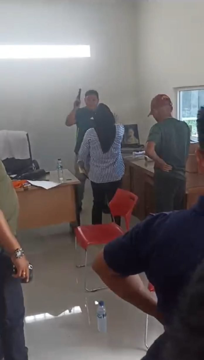 Ruslan Sherl, ‘Pria Koboi’ Letuskan Tembakan Dituntut 6 Bulan Penjara