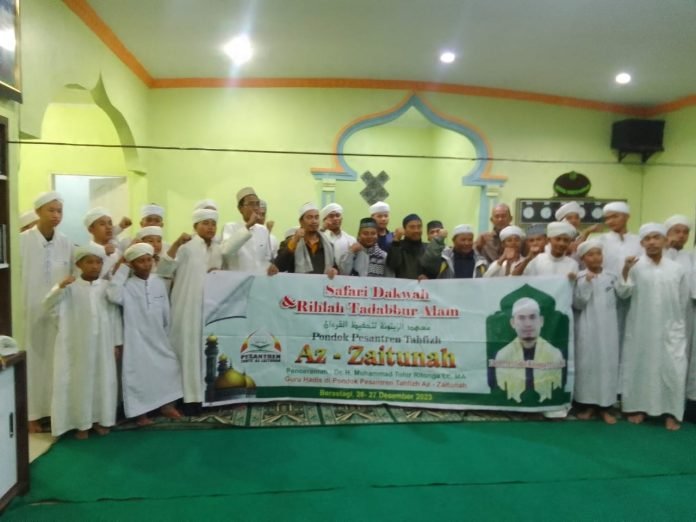 Santri Pondok Pesantren Tahfizh Az-Zaitunah Safari Dakwah