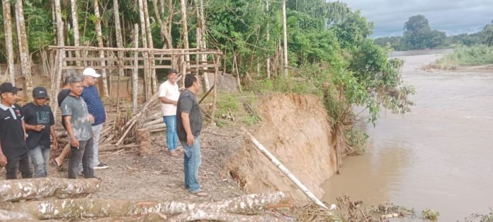 Sekda Bersama Pimpinan DPRK Aceh Jaya Tinjau Abrasi Sungai Krueng Teunom