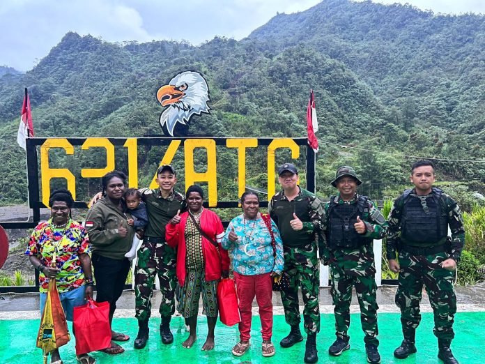 Tangis Haru Masyarakat Desa Waa Banti Pecah Saat Acara Pamitan Purna Tugas Satgas Pamovitnas PT. FI Yonif 631/Atg Pos Banti