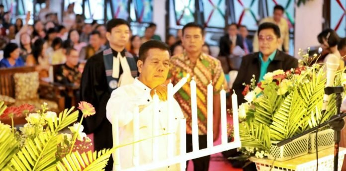 Teladani Kristus dan Tidak Bosan Mengejar Ilmu