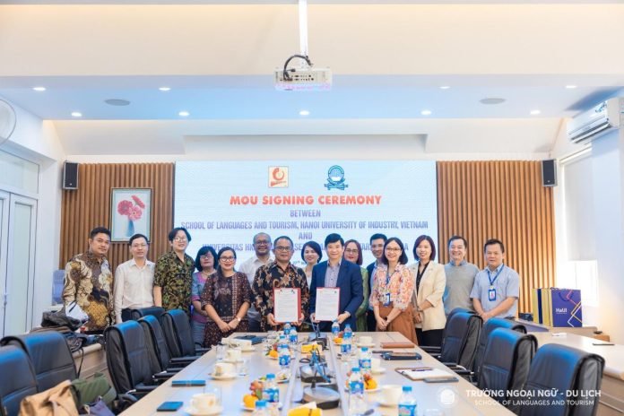 Universitas HKBP Nommensen Pematang Siantar Jalin MoU dengan Hanoi University of Industry (HaUI) Vietnam