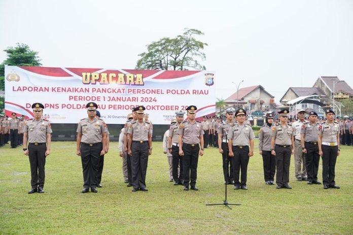 Upacara Kenaikan Pangkat di Pimpin Kapolda Riau, Sebanyak 808 Personil