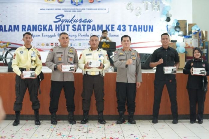 Upacara dan Syukuran HUT Satpam ke 43 Dengan Tema “Satpam Tangguh Siap Amankan Pemilu 2024 Dengan Aman dan Damai