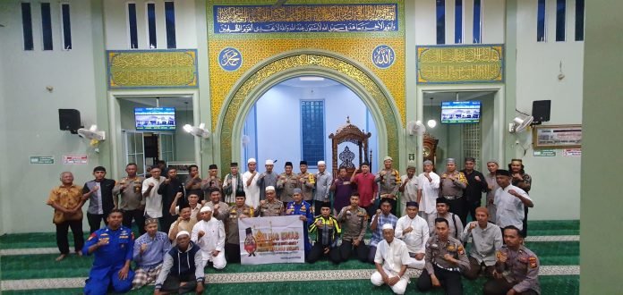 Usai Sertijab, Kapolres Kepulauan Meranti, AKBP Kurnia Laksanakan Subuh Keliling Perdana