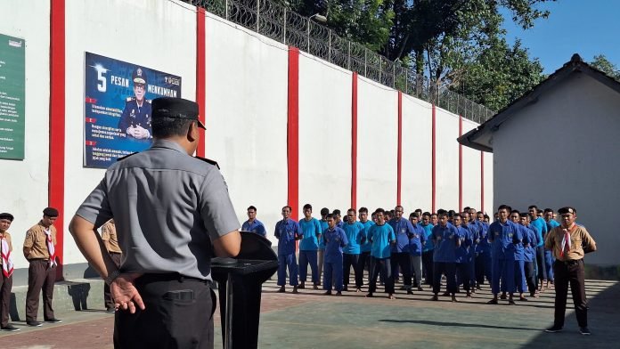 Warga Binaan Lapas Kelas IIB Selong Laksanakan Apel Kesadaran Berbangsa dan Bernegara