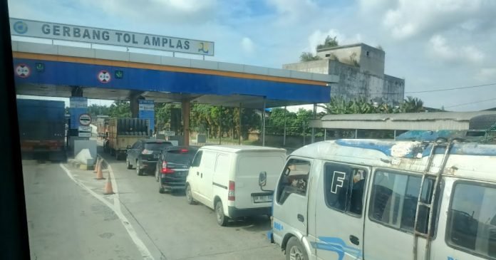 Arus Balik Nataru 2024, 519.208 Kendaraan Keluar Tol Belmera