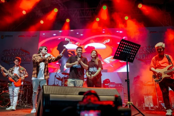 Drone Light Sambut Malam Pergantian Tahun Pukau Ribuan Warga, Bobby Nasution: Semua Selesai Di 2024