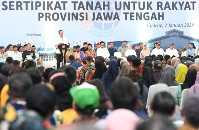 Jokowi Ingatkan Sertifikat Tanah Digunakan Secara Bijak