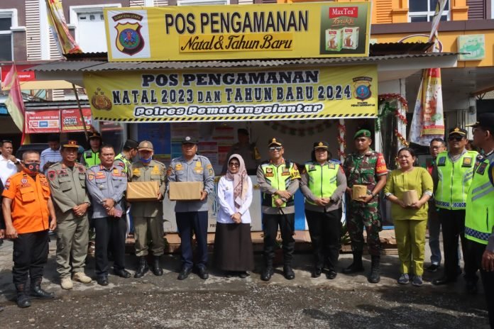 Walikota Bersama Kapolres Tinjau Pos Yan Dan Pos Pam Natal 2023 Dan Tahun Baru 2024
