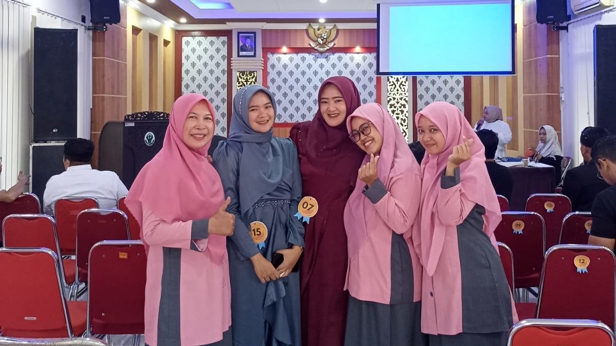 Sayyida dan Etika Talenta RS Islam Aminah Blitar Memukau di Lomba Karaoke HKN 2024 Kota Blitar