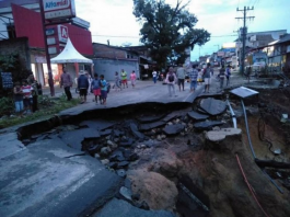 Longsor di Tanah Jawa, Polsek Tanah Jawa Gerak Cepat Atur Lalulintas