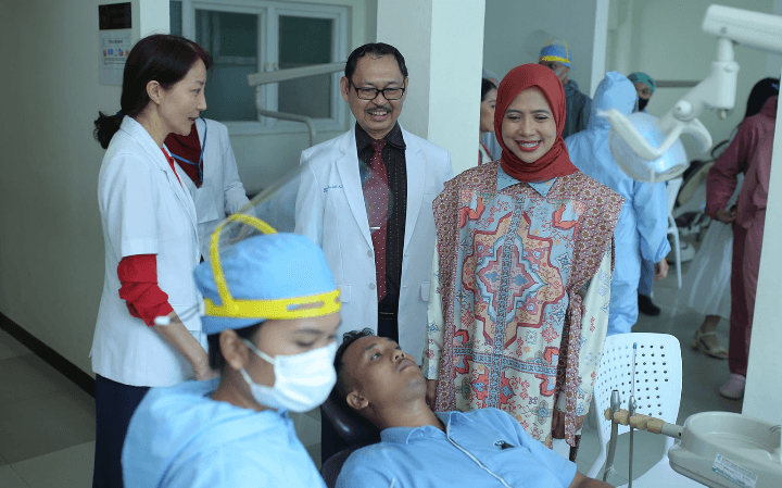 Bulan Kesehatan Gigi Nasional 2024 Kembali Hadir di Medan, Didukung Layanan Konsultasi Dokter Gigi Online