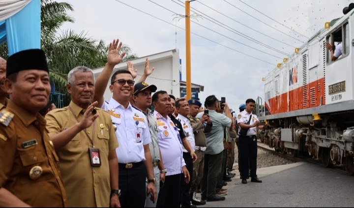 Tekan Risiko Kecelakaan, Pemprov Sumut Resmikan Pos Jaga & Palang Pintu Perlintasan Kereta Api Tanjungbalai