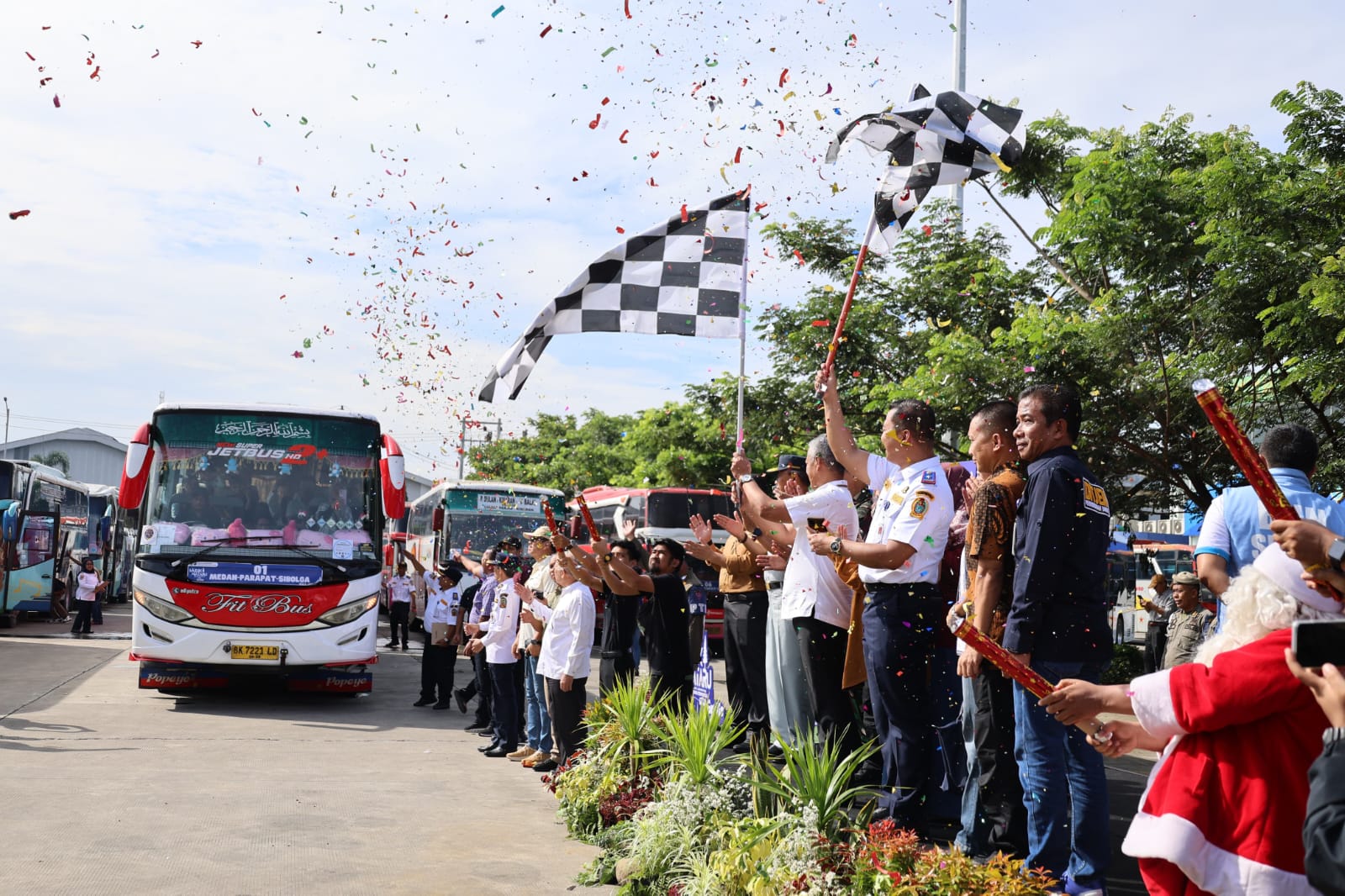 Masyarakat Antusias Sambut Gerakan Mudik Gratis Sumut Gebrakan Pj Gubernur Fatoni