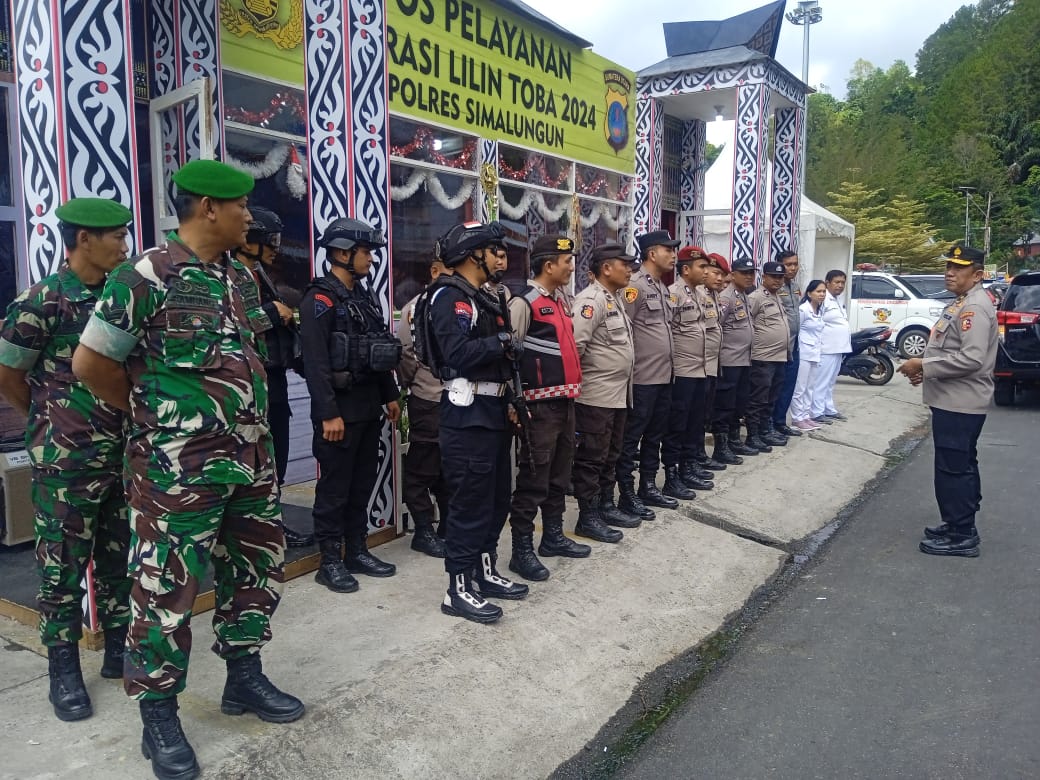 Brimob Polda Sumut Bersinergi di Pos Pelayanan Pantai Bebas Parapat Sambut Kunjungan Tim Supervisi Mabes Polri