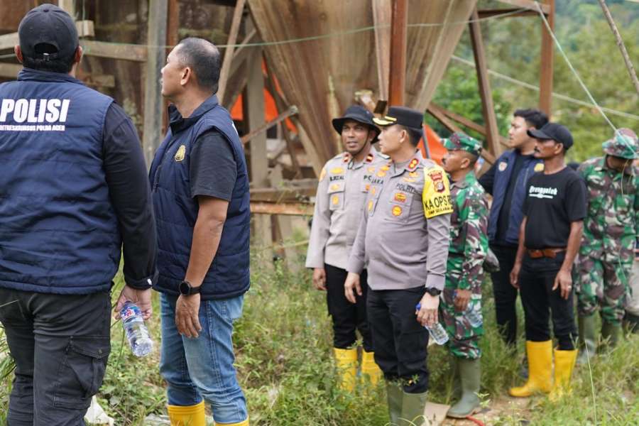 Tim Gabungan Polda Aceh dan Polres Pidie Tutup Tambang Emas ilegal di Geumpang