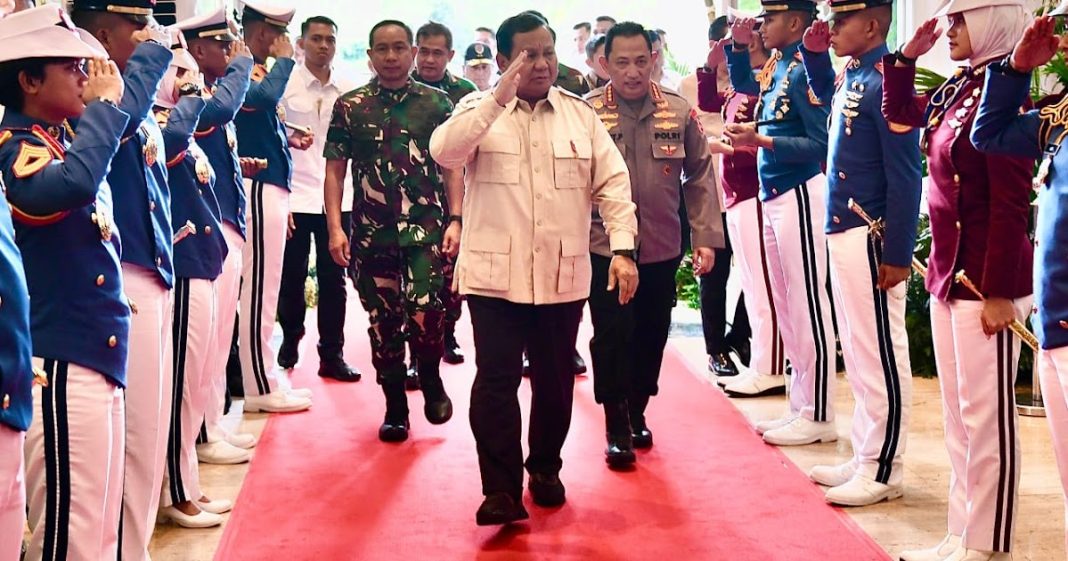 Panglima TNI dan Kapolri Dampingi Presiden RI Hadiri Rapim TNI-Polri 2025