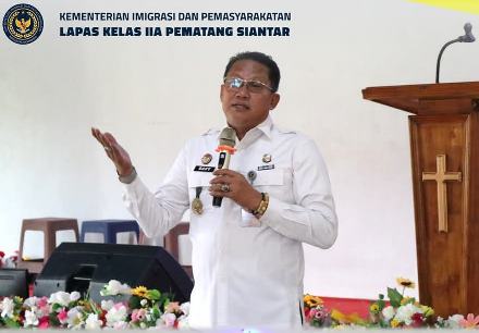 Kalapas Pematangsiantar Beri Pengarahan kepada WBP di Gereja